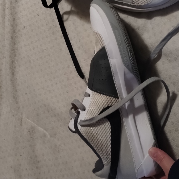 Ja Morant Nike basketball shoes - Picture 6 of 9